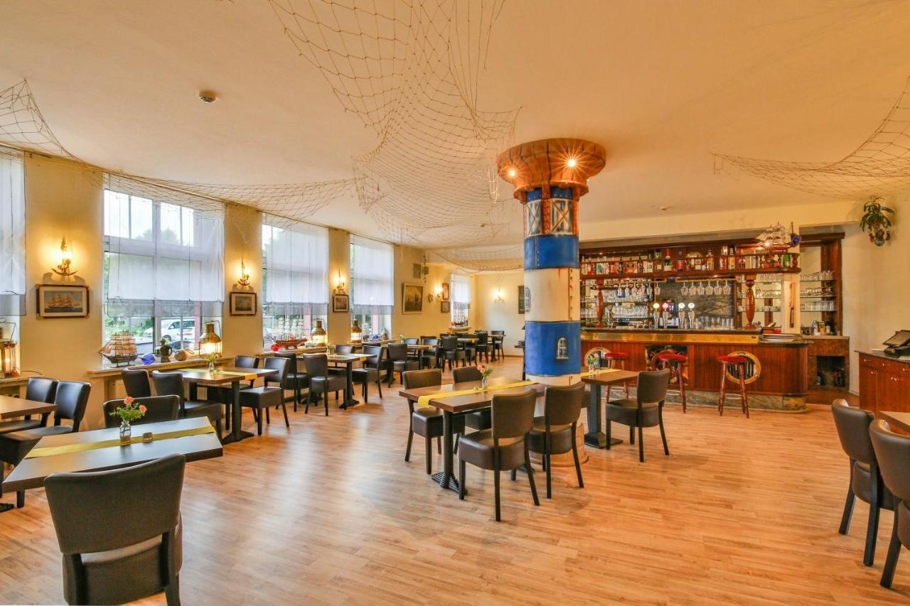 Hotel Und Restaurant "Zur Zwiebel" Peenemunde Ngoại thất bức ảnh