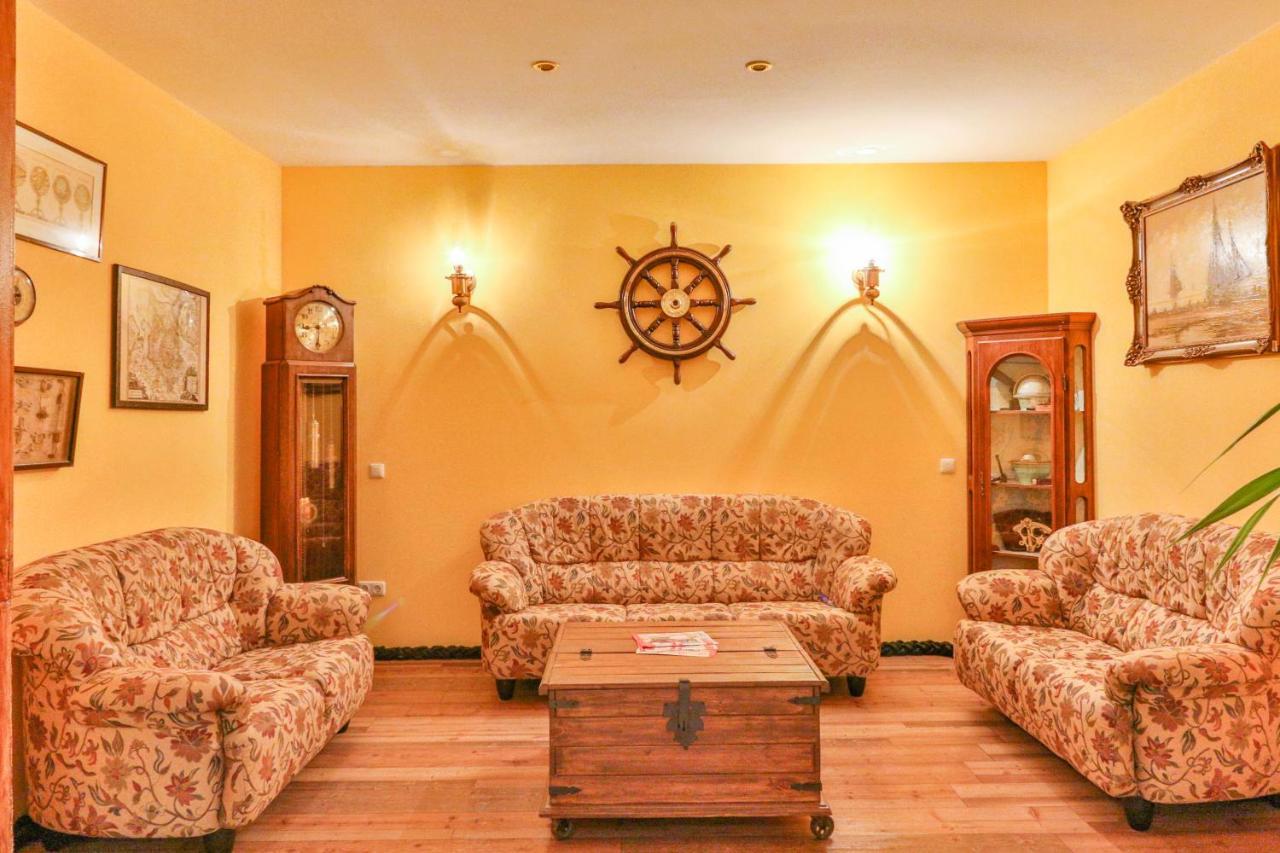 Hotel Und Restaurant "Zur Zwiebel" Peenemunde Ngoại thất bức ảnh